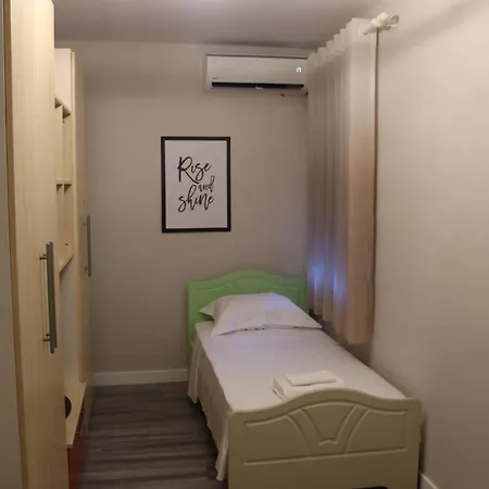 Apartment Flow 2br *